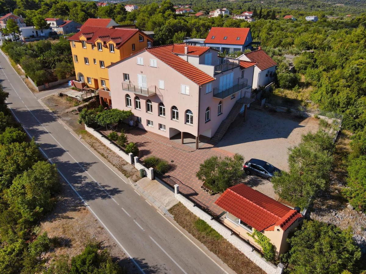 Apartmán Grande Rosa Vrulje  Exteriér fotografie