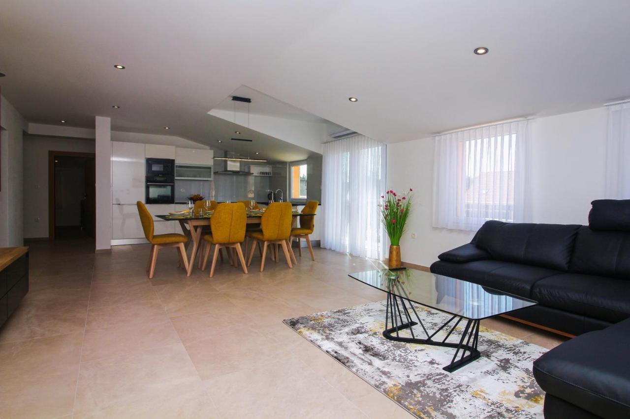 Apartmán Grande Rosa Vrulje  Exteriér fotografie