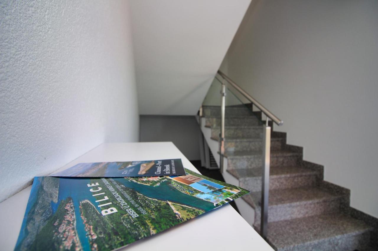 Apartmán Grande Rosa Vrulje  Exteriér fotografie
